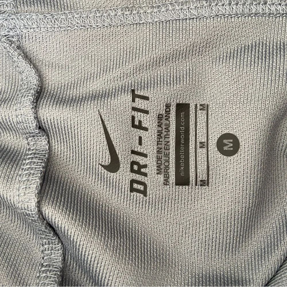 Nike boy’s gray dri-fit athletic‎ shorts — medium